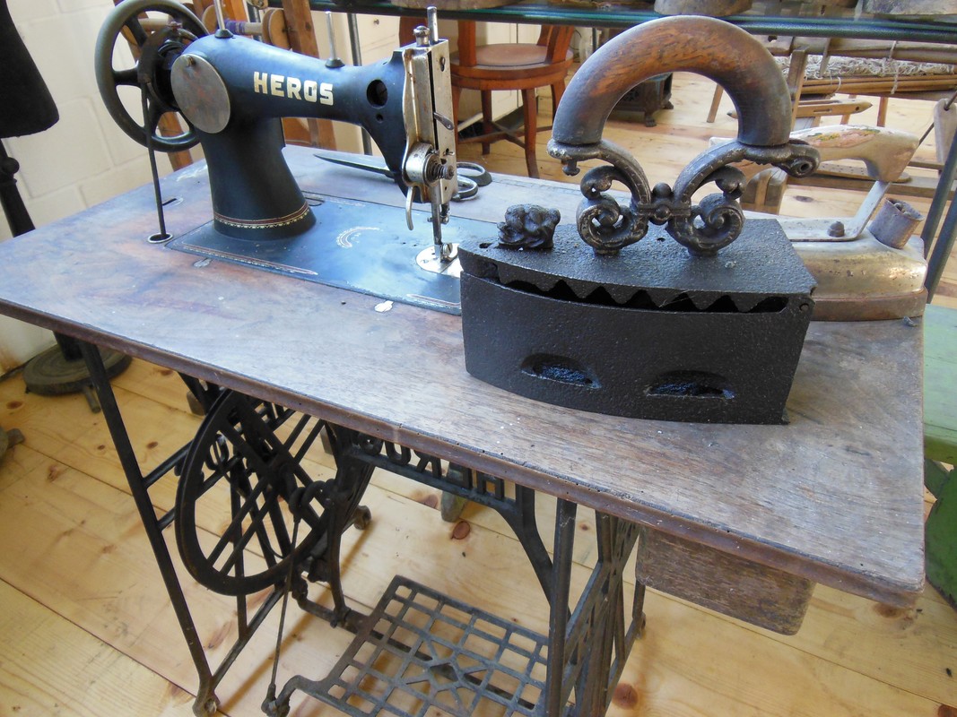 Sewing machine Heros - Museum Žeravica